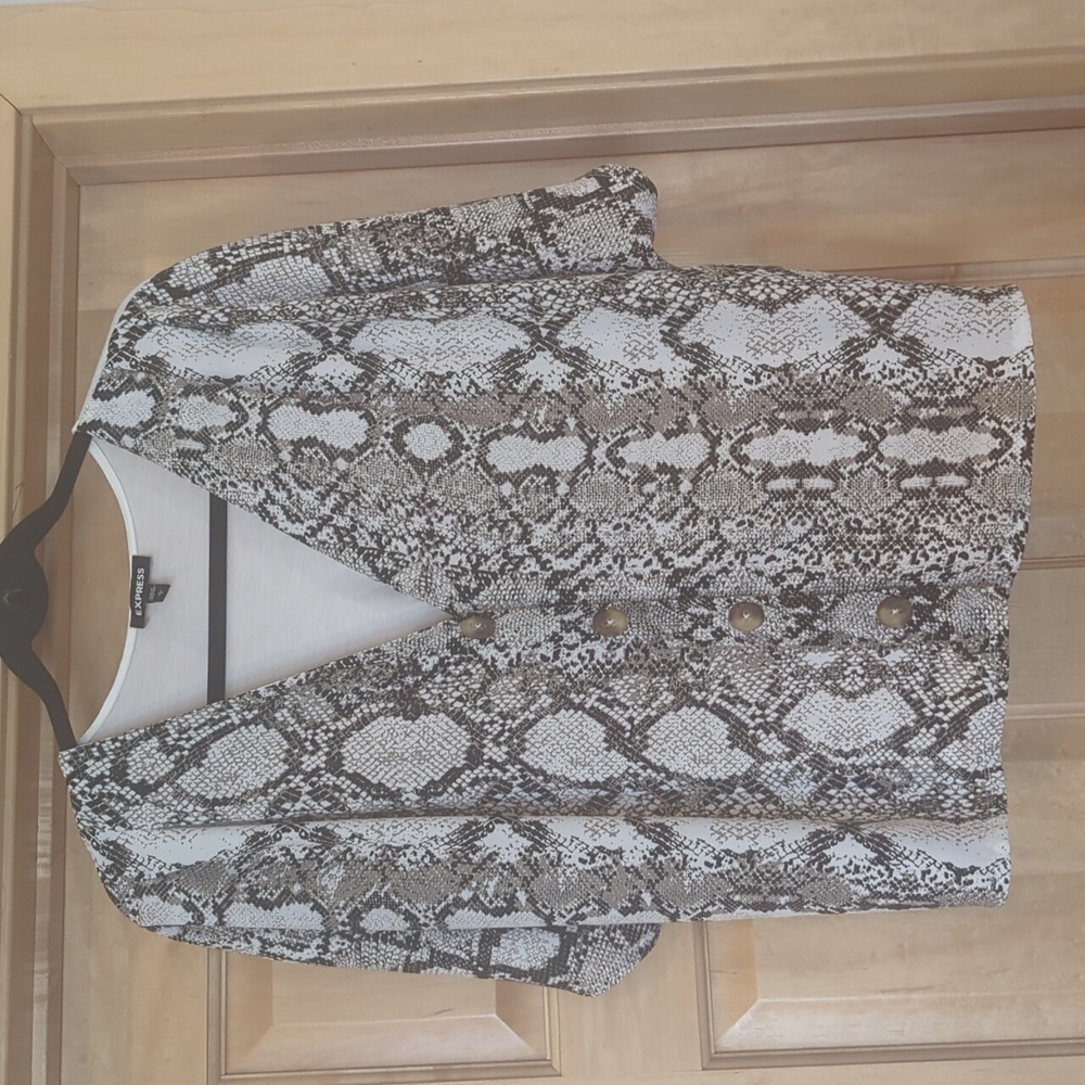 Express snakeskin print